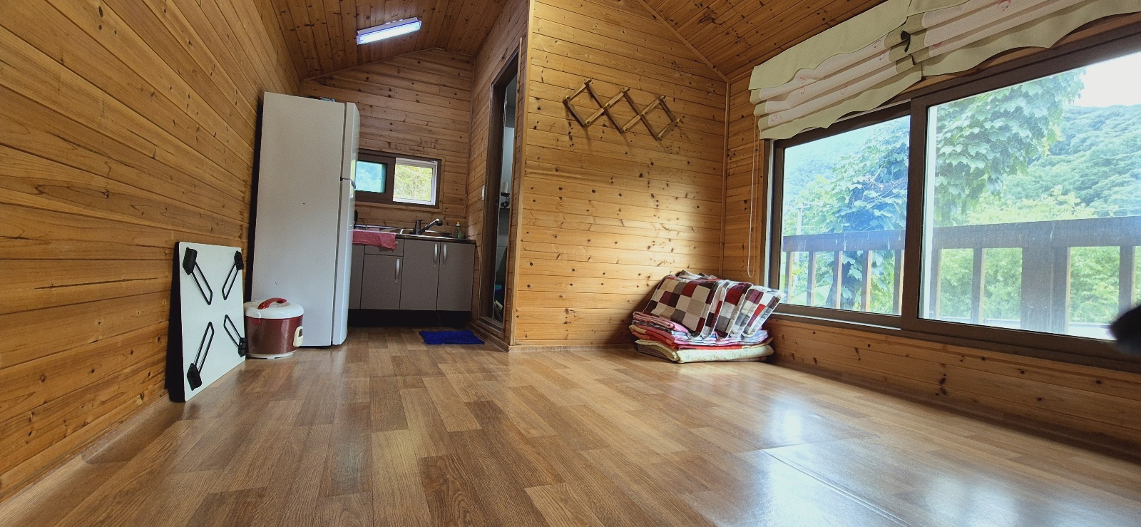 천왕봉실 내부 1